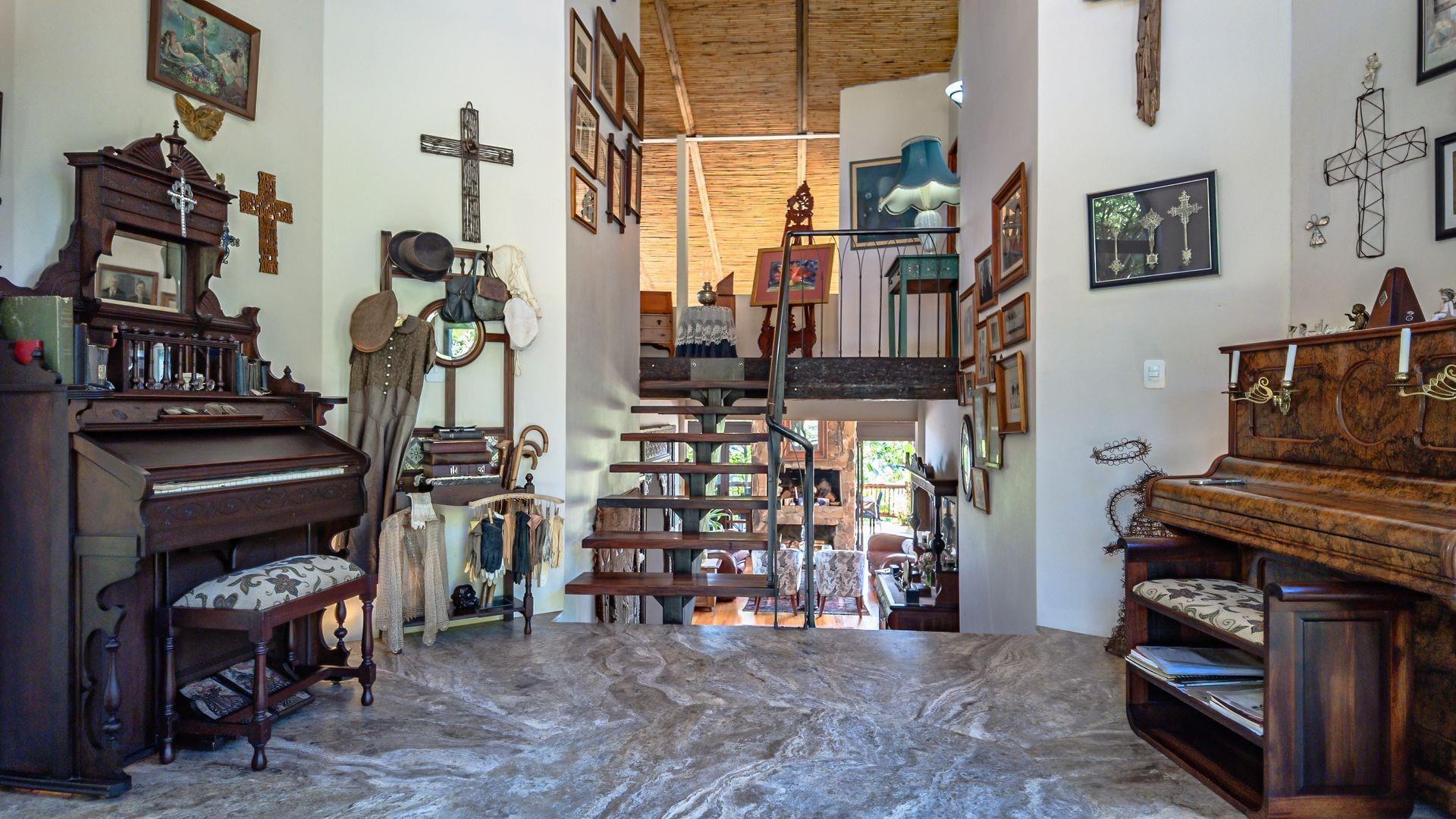 House For Sale in Wilderness Heights, Wilderness