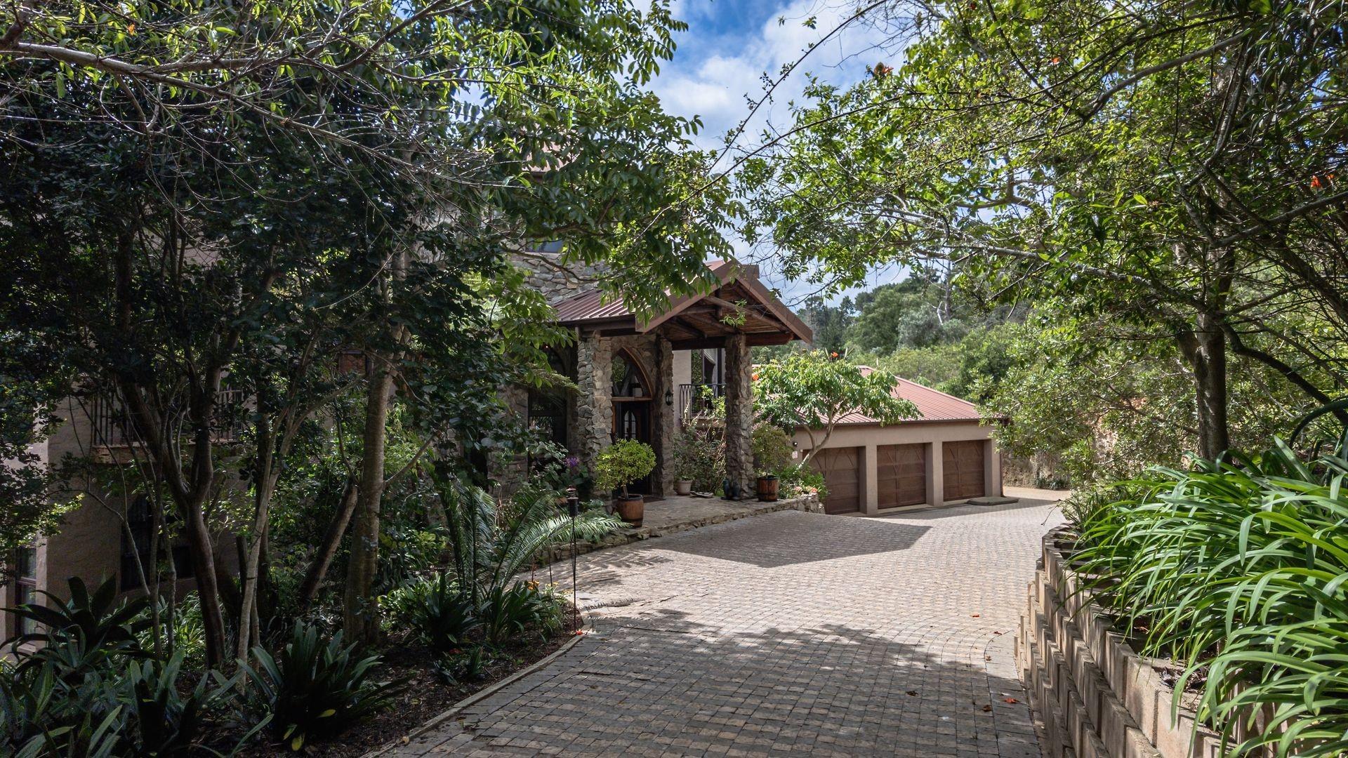 House For Sale in Wilderness Heights, Wilderness