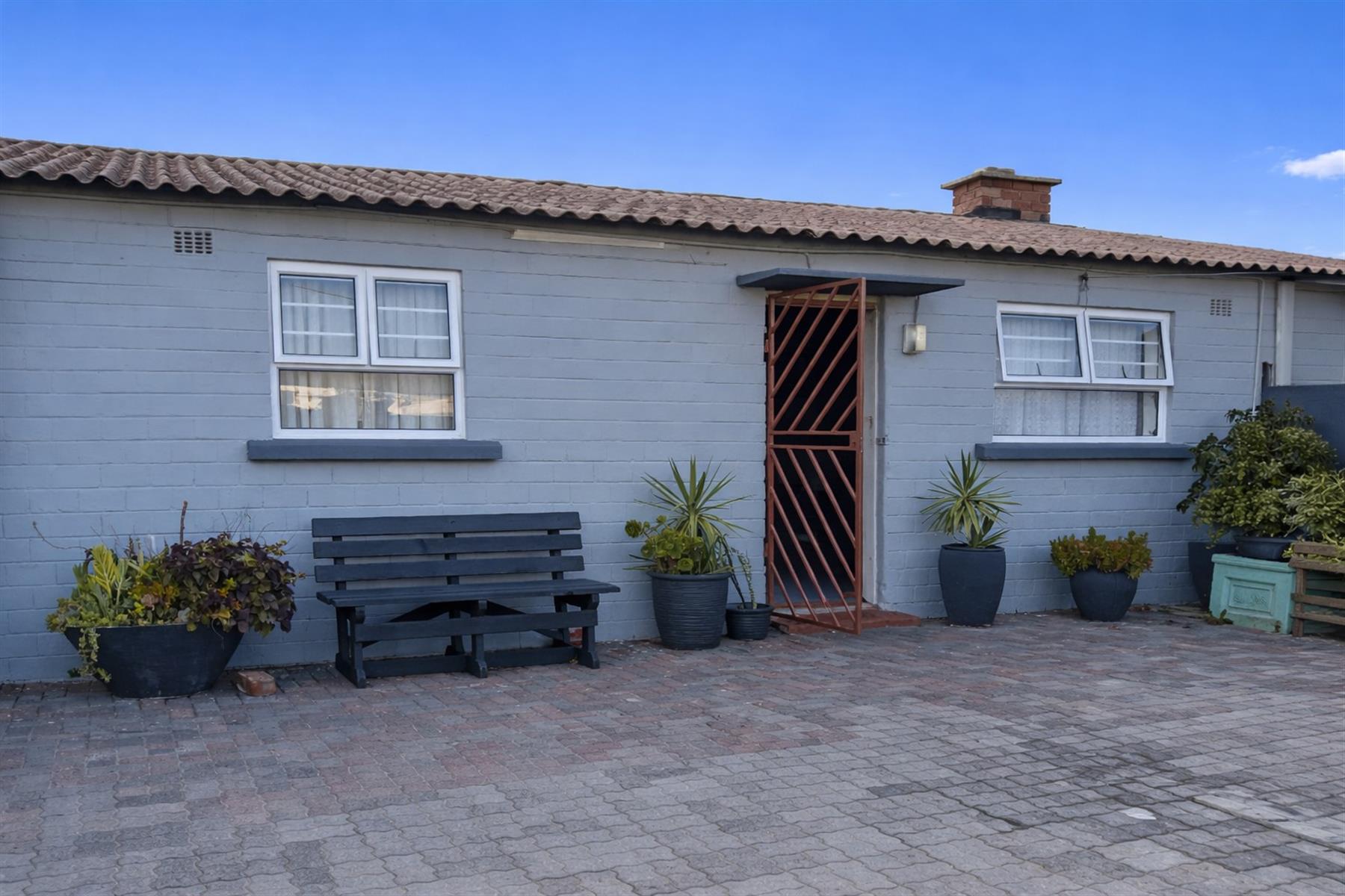 Two Bedroom Home SOLD with Separate Two Bedroom Flatlet in Steenberg