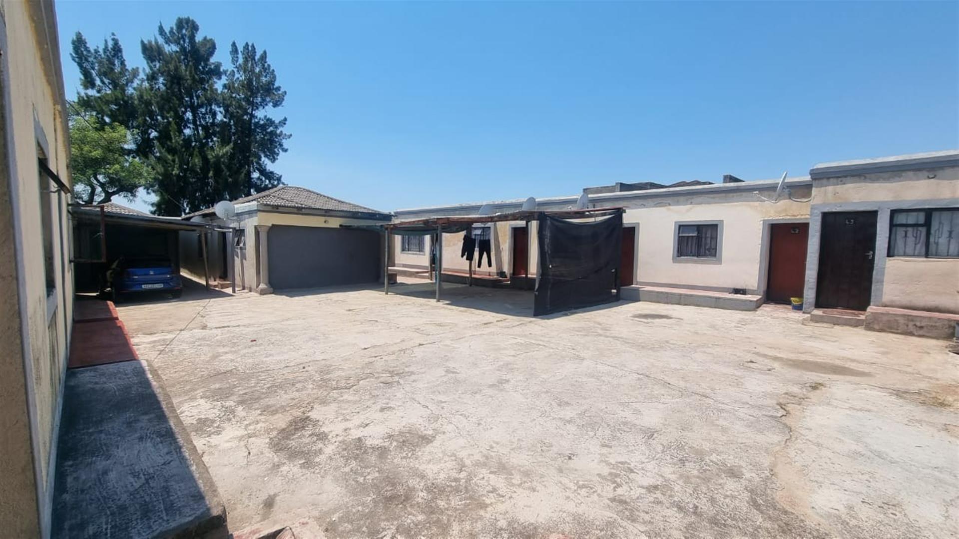 Apartment Block for sale in Thulamahashe, Bushbuckridge, 2071 Thulamahashe A, Thulamahashe, Bushbuckridge, Mpumalanga, 1600 m²