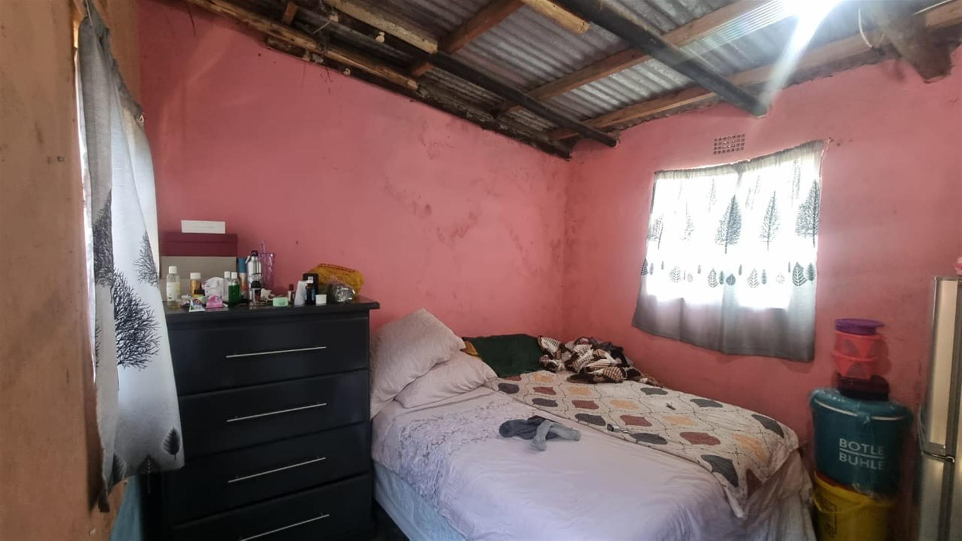 Apartment Block for sale in Thulamahashe, Bushbuckridge, 2071 Thulamahashe A, Thulamahashe, Bushbuckridge, Mpumalanga, 1600 m²