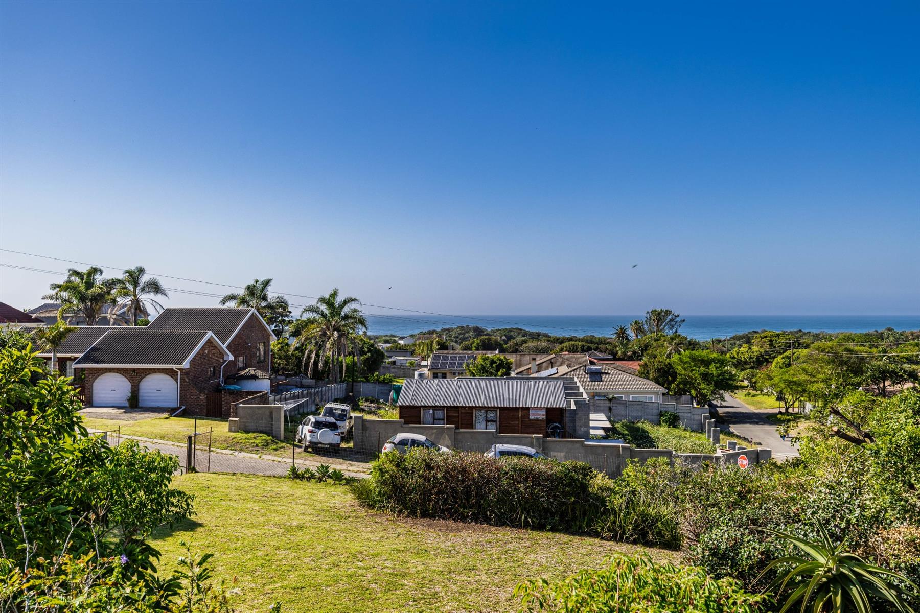 Family Home with Sea Views and Large erf!!!!