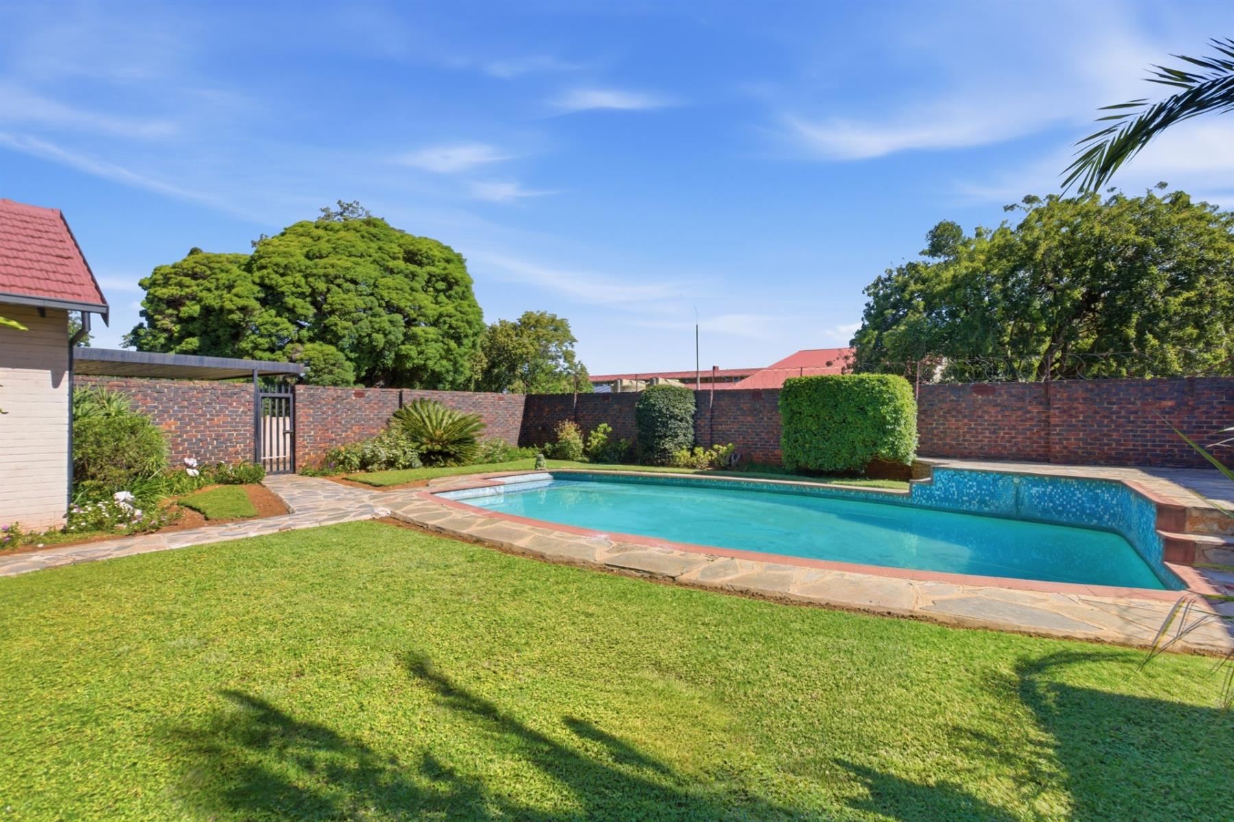 House For Sale in Edleen, Kempton Park
