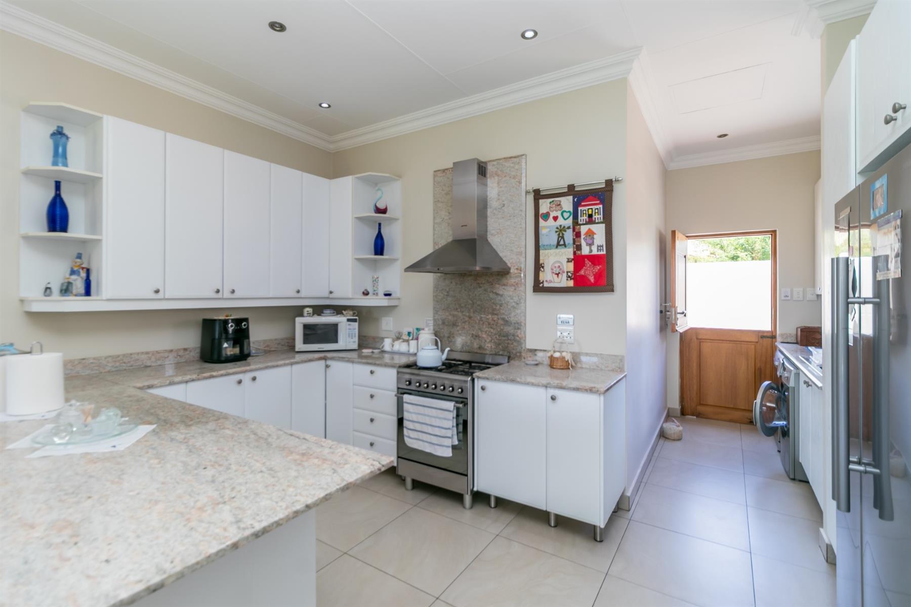 Charming 2-Bedroom Home with Fireplace and Entertainment Patio