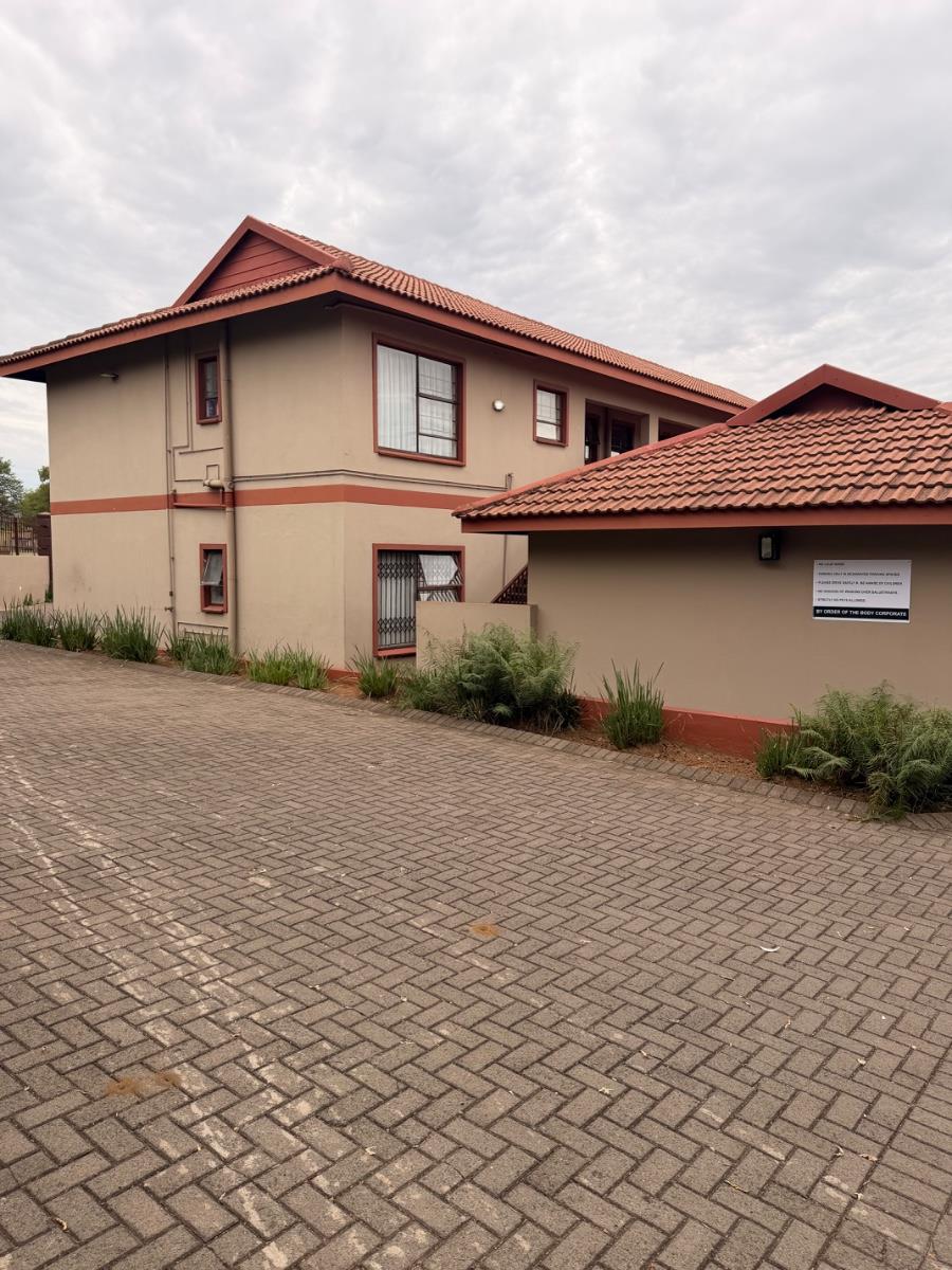 Apartment For Sale in Pioneer Park, Newcastle, KwaZulu Natal