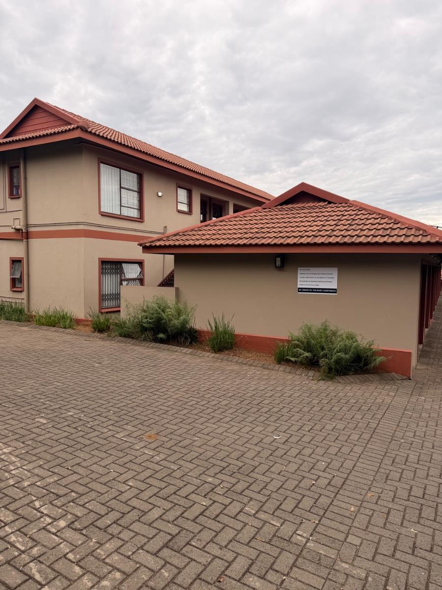 Apartment For Sale in Pioneer Park, Newcastle, KwaZulu Natal