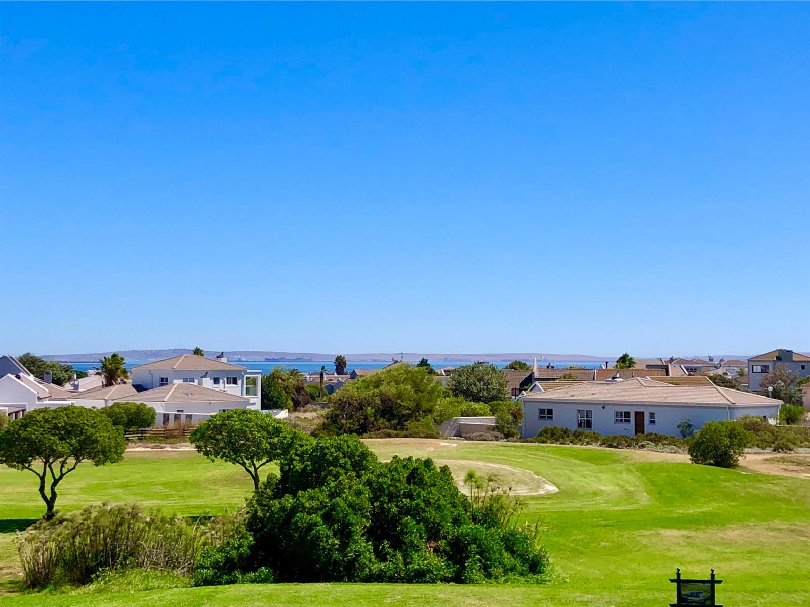 Spacious 3 Bedroom Character Home with Mashie Course and Lagoon Views