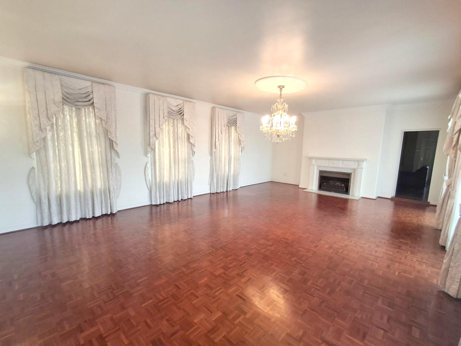 TO RENT-MANSION ON LINKSFIELD RIDGE- VIEWS- COTTAGE- SECURED PRIVATE ROAD