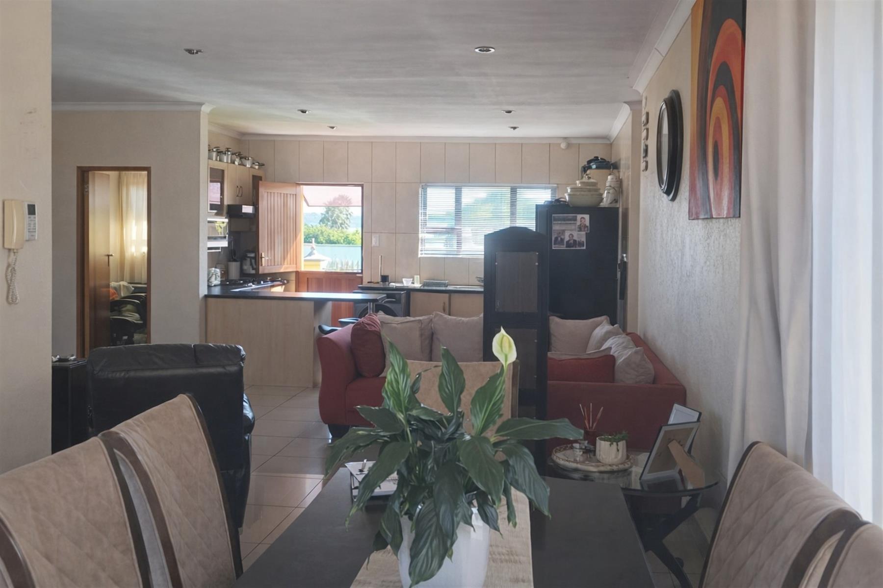 Townhouse For Sale in Aviary Hill, Newcastle, KwaZulu Natal