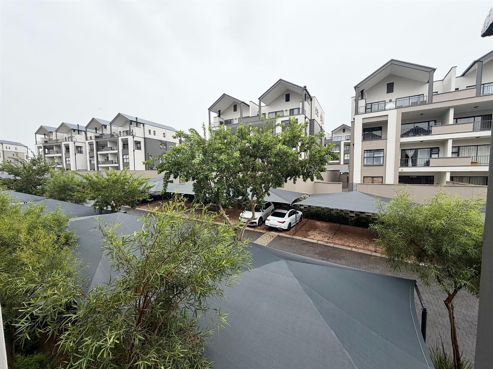 Modern 1 Bedroom, 1 Bathroom First Floor Apartment with Small Balcony