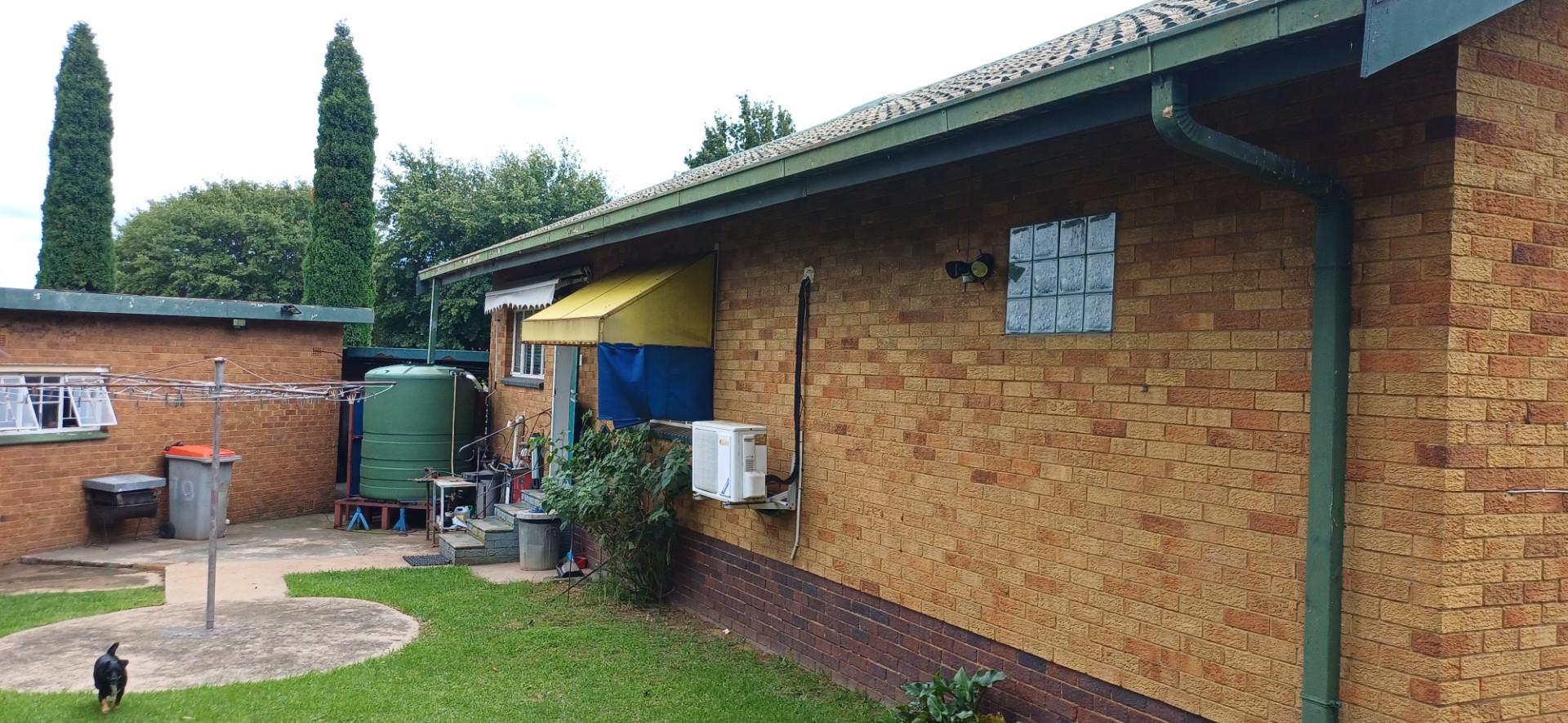 Neat, Well-Maintained Family Home Move-In Ready