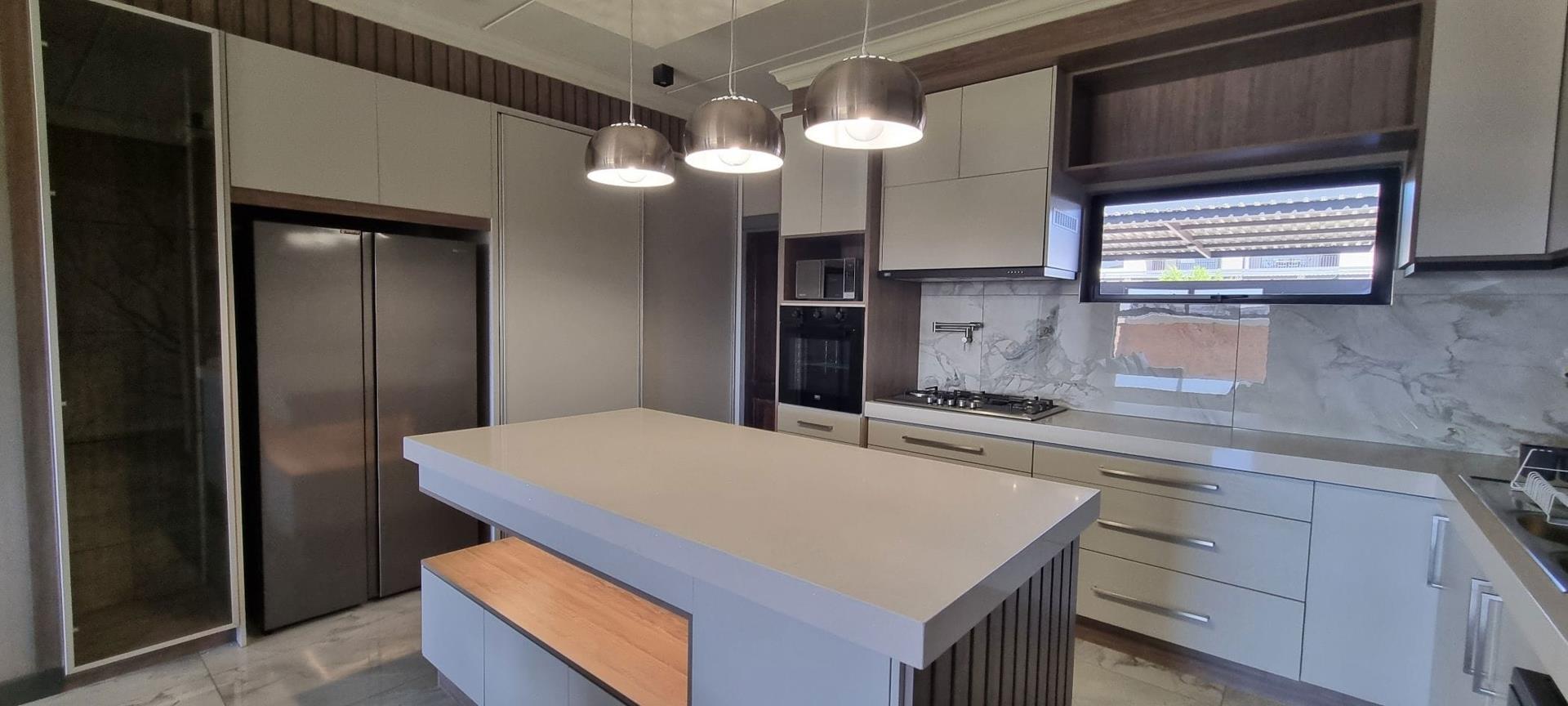 Turn-Key Luxury: Your Sophisticated Sanctuary Steps away from Gariep Hospital
