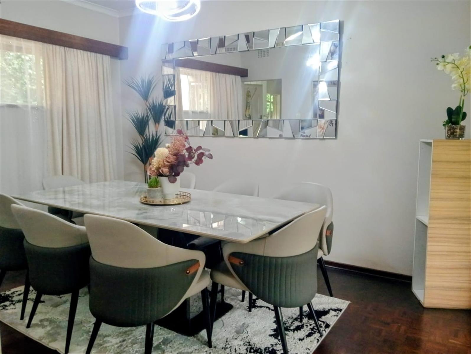 4 Bedroom House For Sale in Windsor East, Randburg