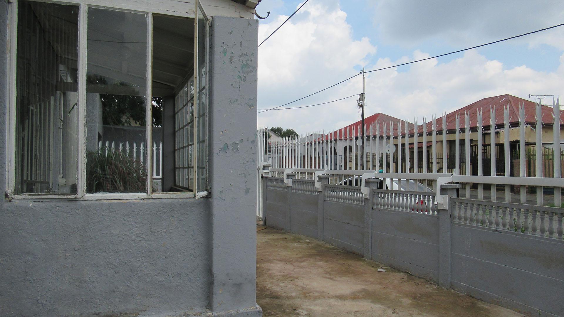House For Sale In Regents Park South Of Johannesburg