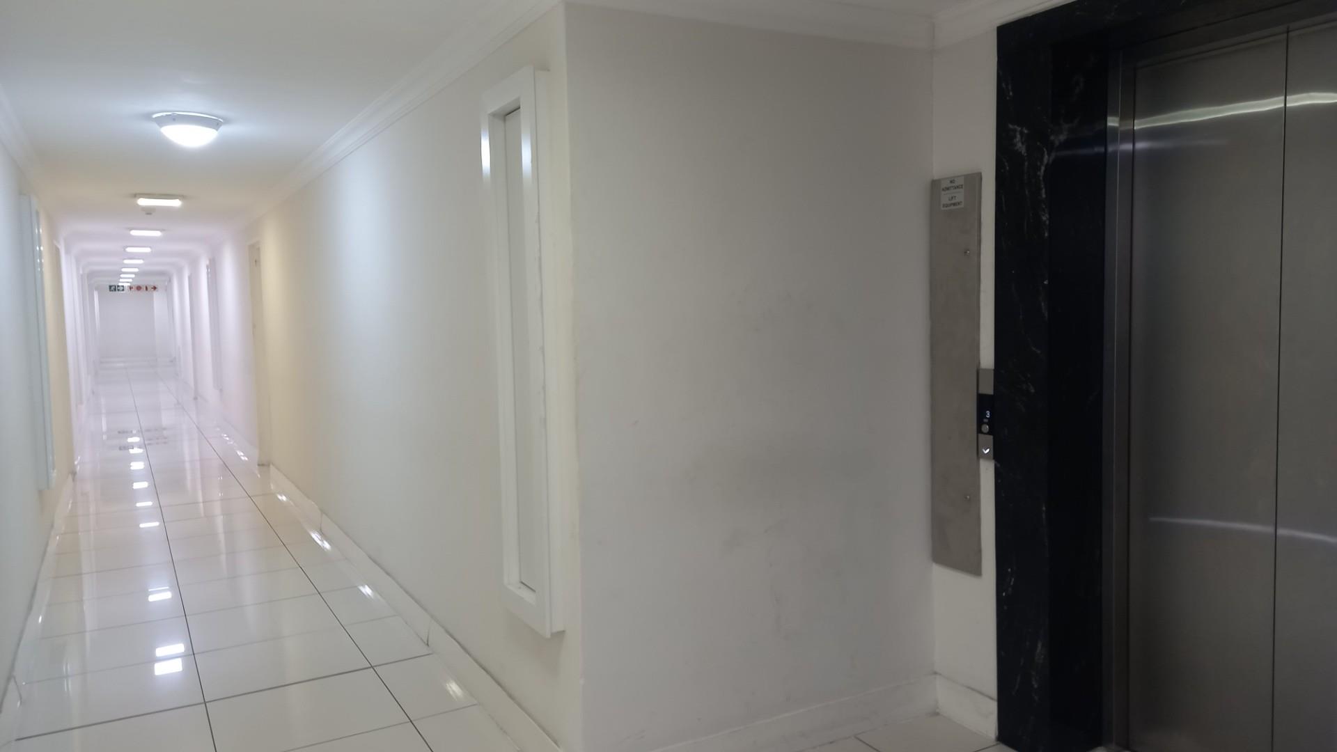 Apartment For Sale in Zonnebloem, Cape Town(Price Reduced)