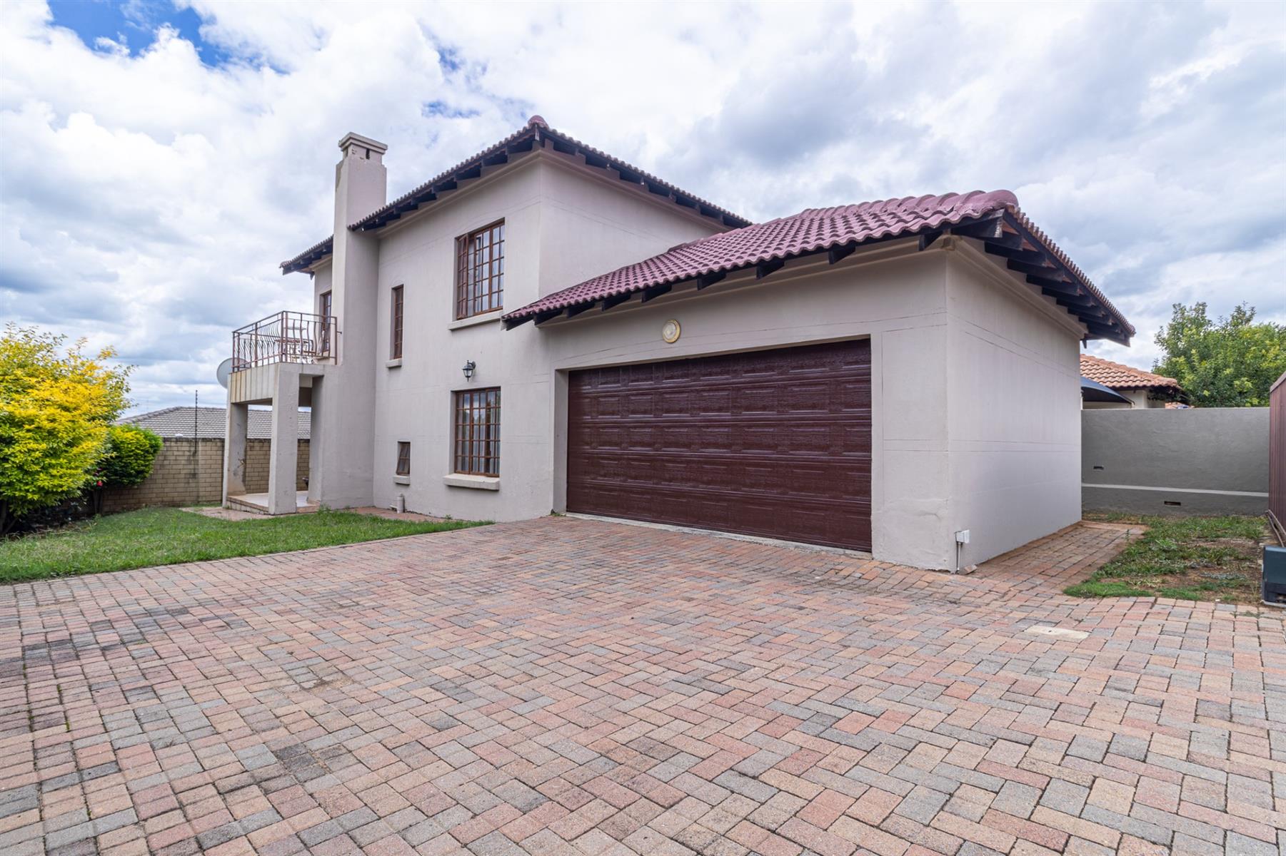 3 Bedroom house in Broadacres