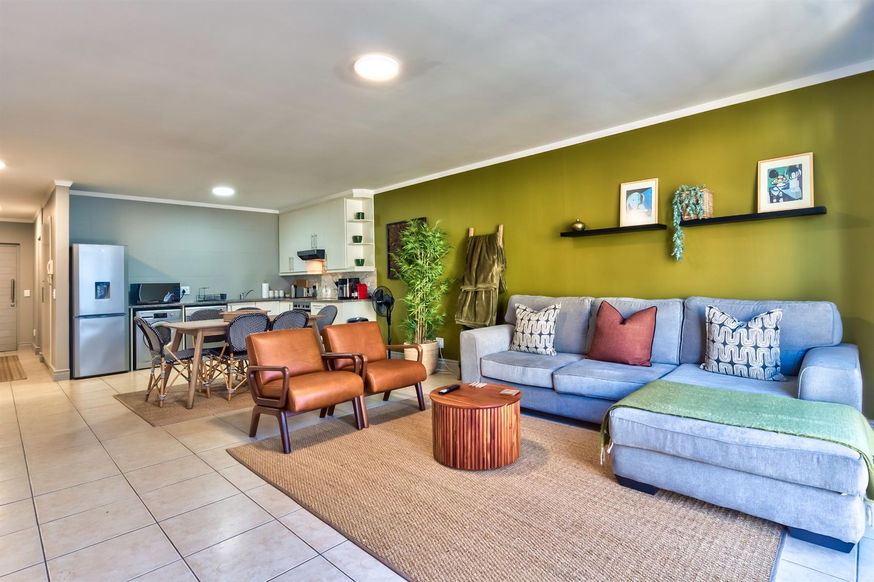 1 Bedroom Apartment to Rent in De Waterkant - Fully Furnished Long-Term Rental