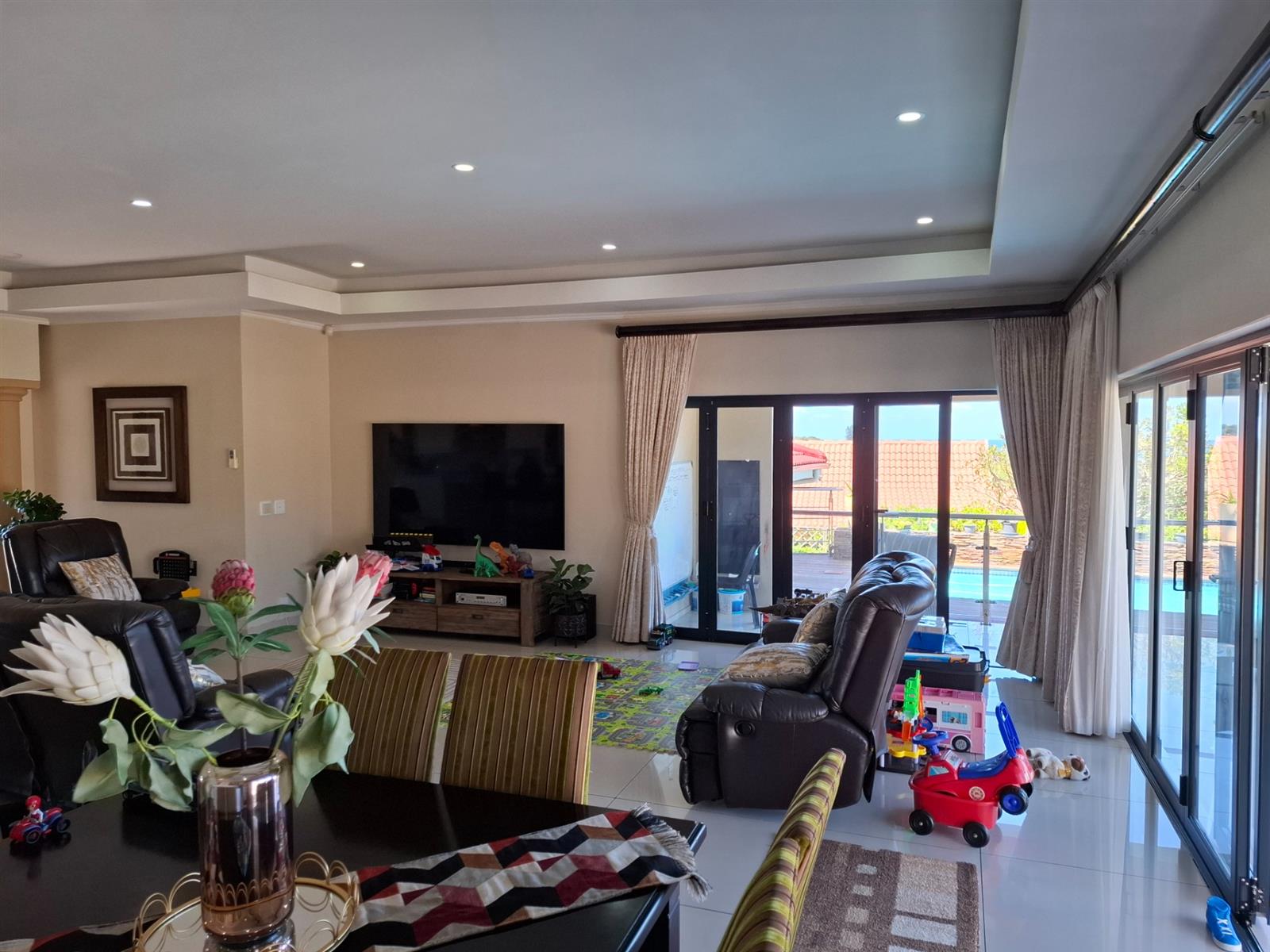 Elegant house in Estate for sale