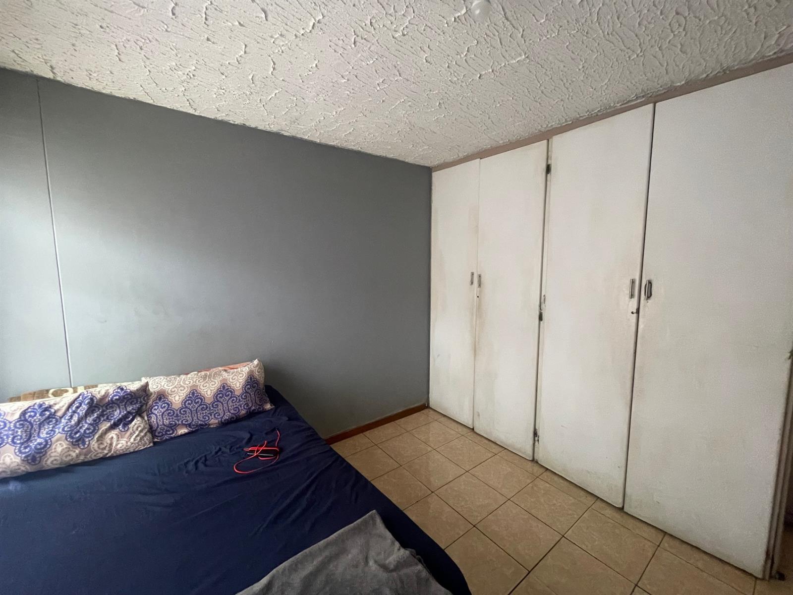 2 Bed Apartment For Sale in Silverton