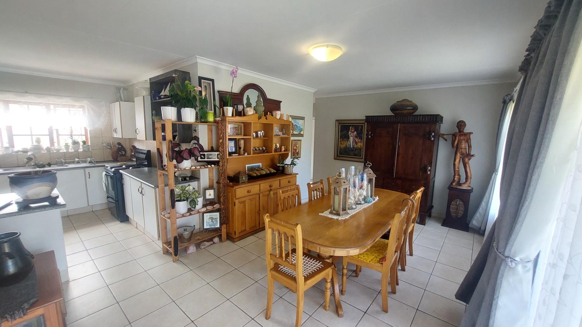 4 Bedroom Townhouse, Shelly Beach, Kwazulu-Natal