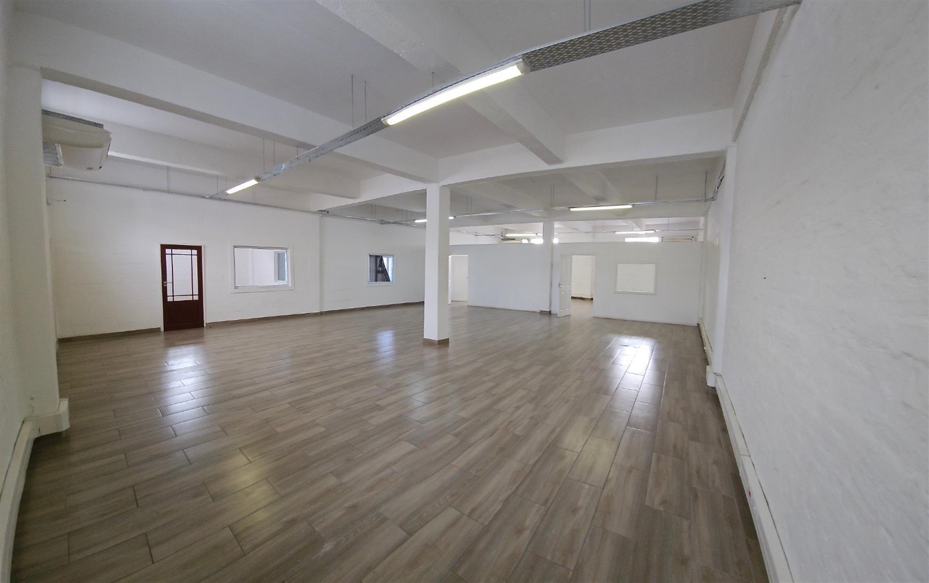Office Space to Rent in Secure Industrial Park in Daljosafat, Paarl