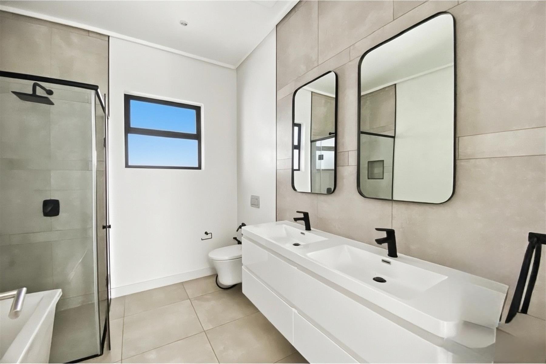 Modern Luxury Living Elegant 2 Bedroom Apartment in Bryanston