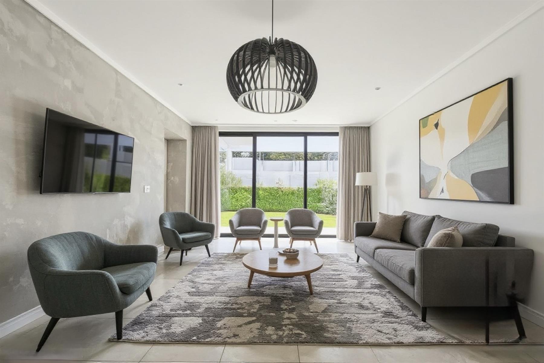 Modern Luxury Living Elegant 2 Bedroom Apartment in Bryanston