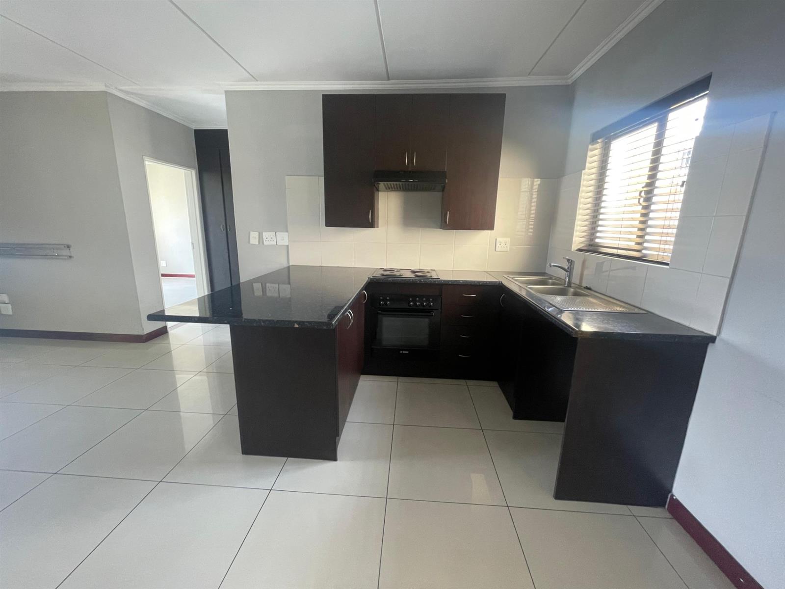 Apartment for sale in Carlswald, Midrand, A B (1st floor), Hill of Good hpe II, 15 springfield road, Carlswald, Midrand, Gauteng, 76 m²