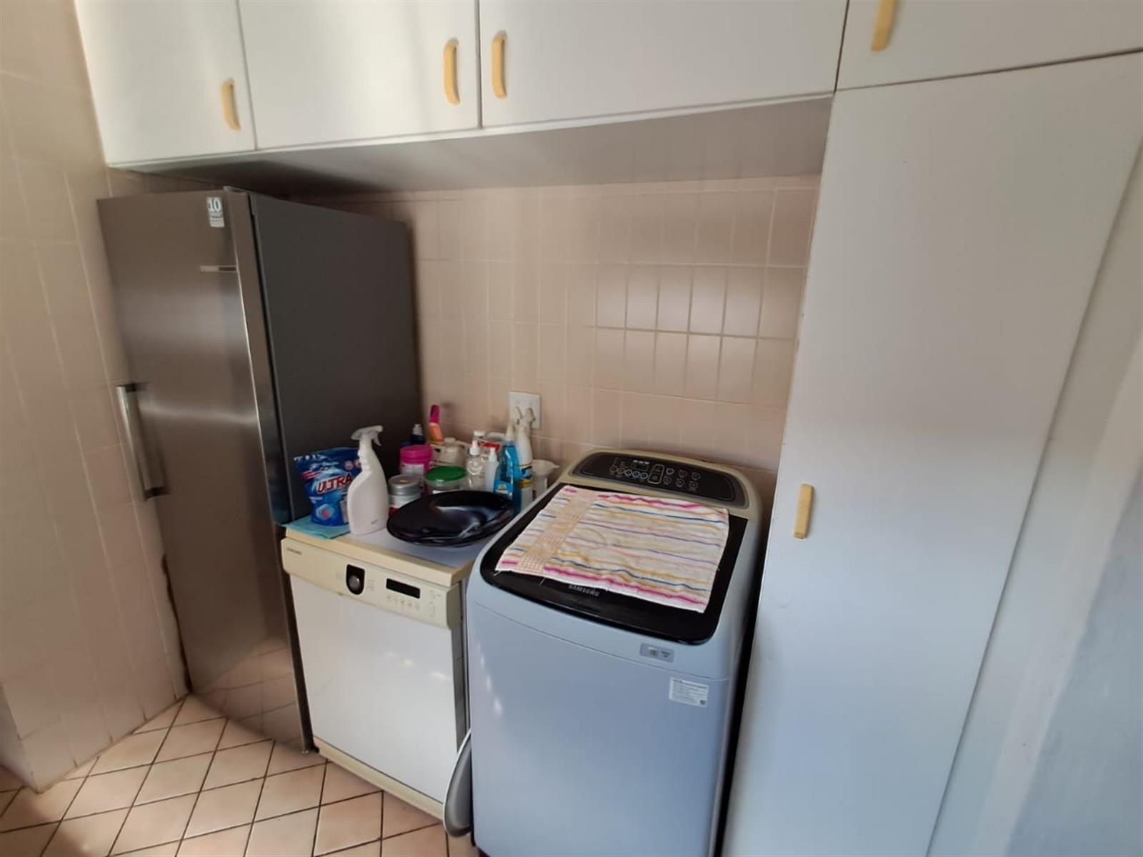 5 Bedroom House, Uvongo, Kwazulu-Natal