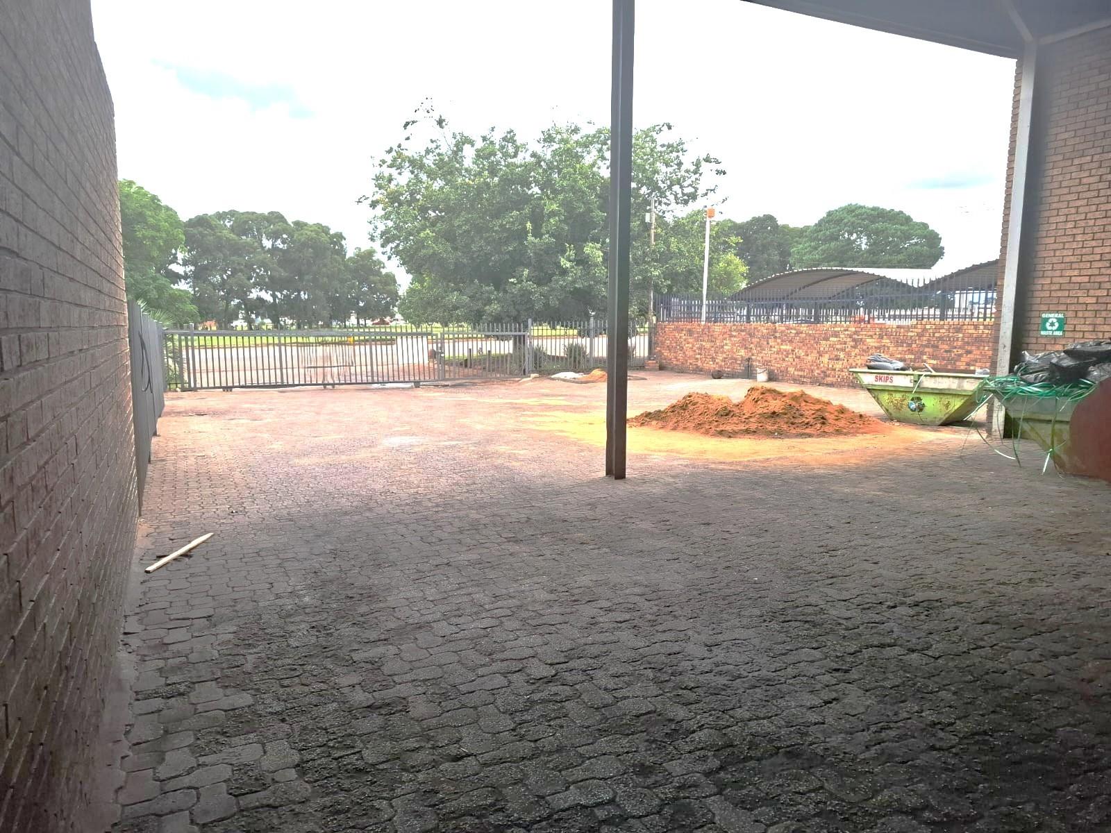 Commercial Property To Rent in Vaalbank, Middelburg