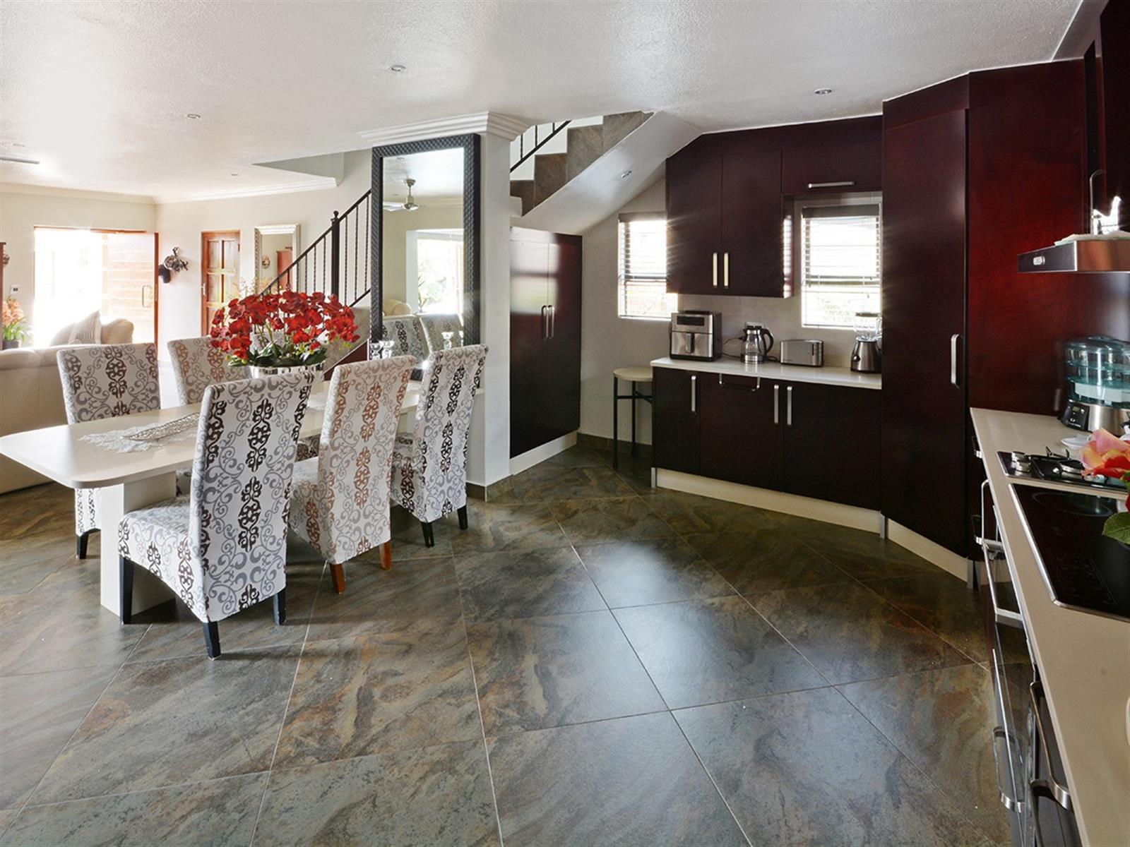 3 Bed \ 3 Bath Dayanglen