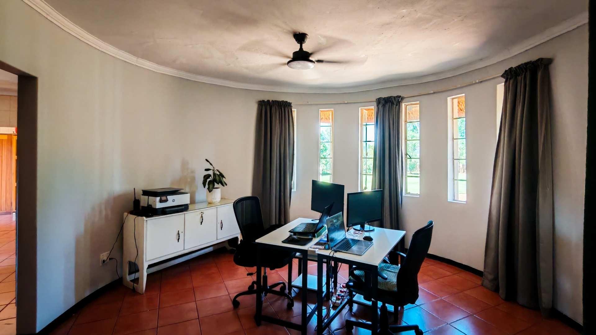 Farm For Sale in Hartbeespoort Rural, Hartbeespoort, North West
