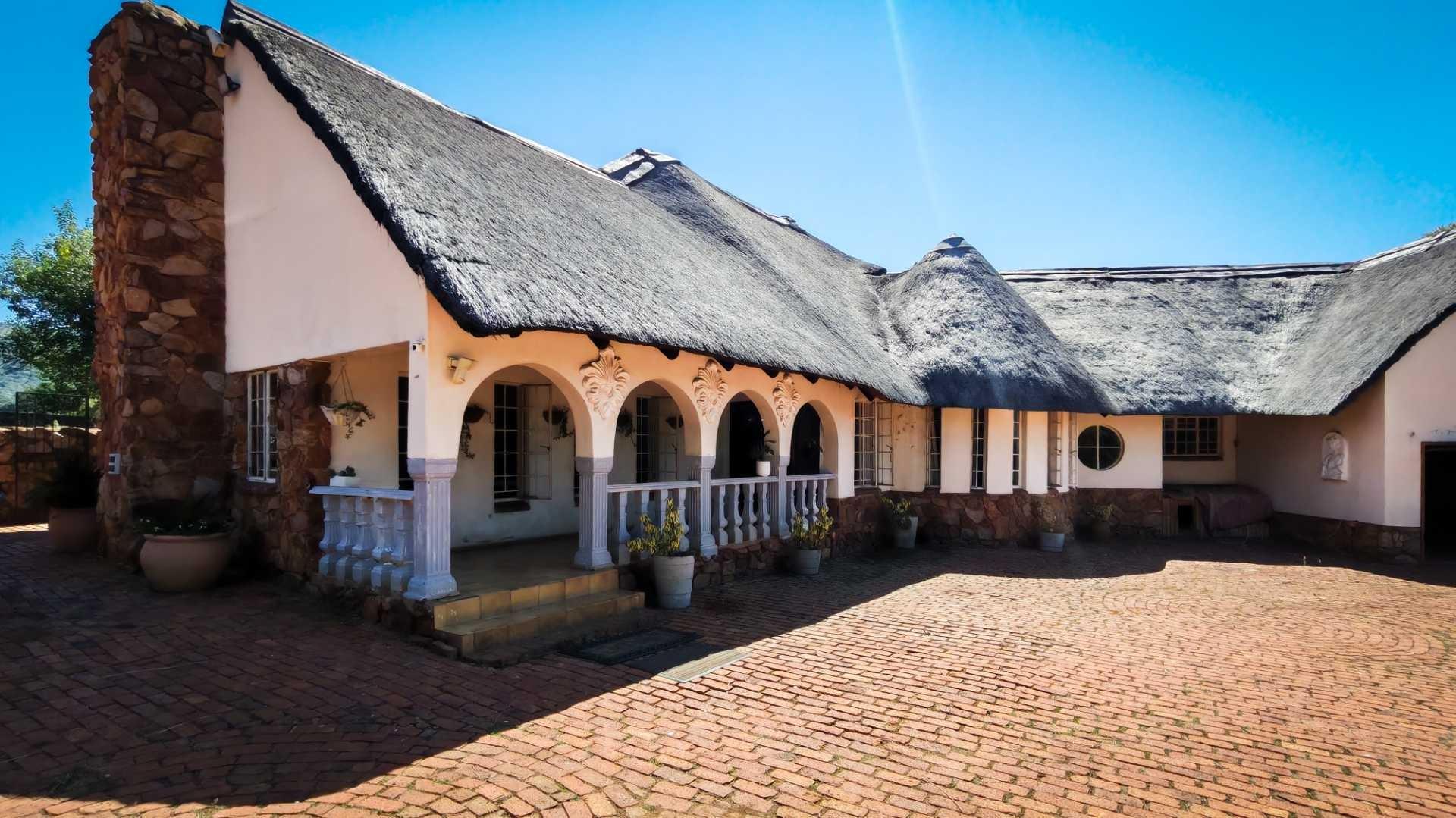 Farm For Sale in Hartbeespoort Rural, Hartbeespoort, North West