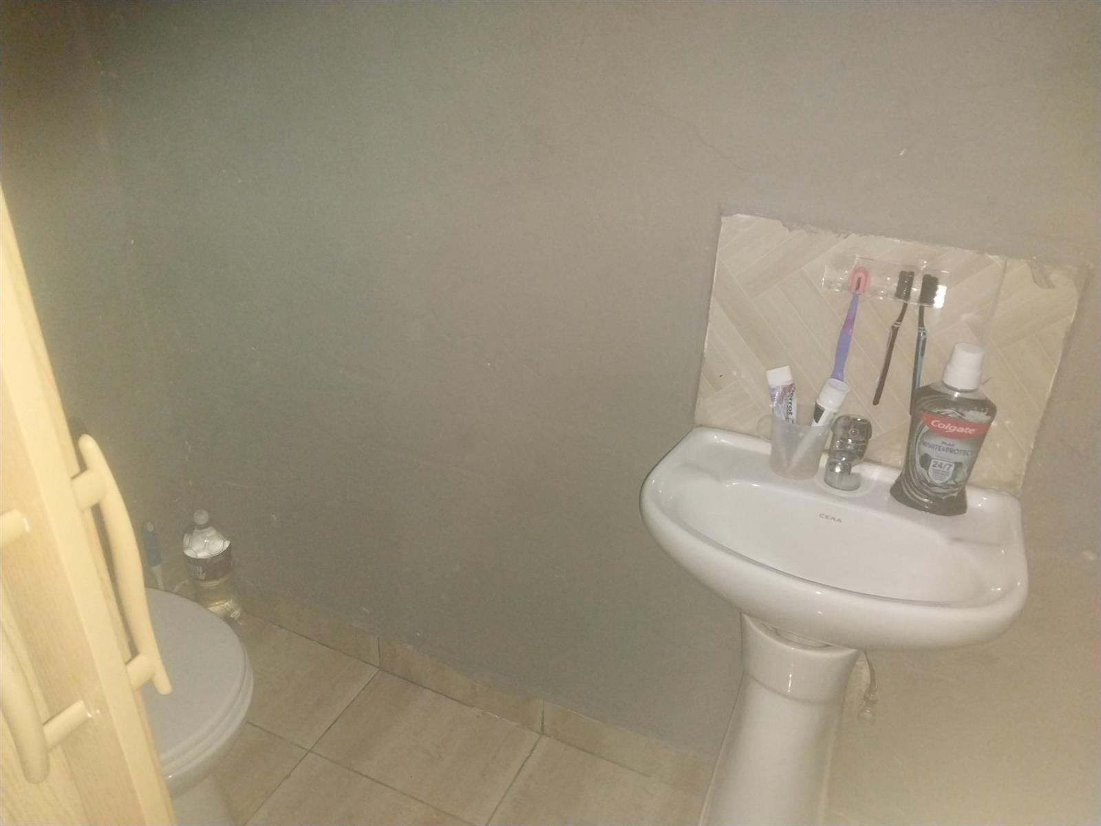 2 Bedroom House For Sale in Diepkloof, Soweto