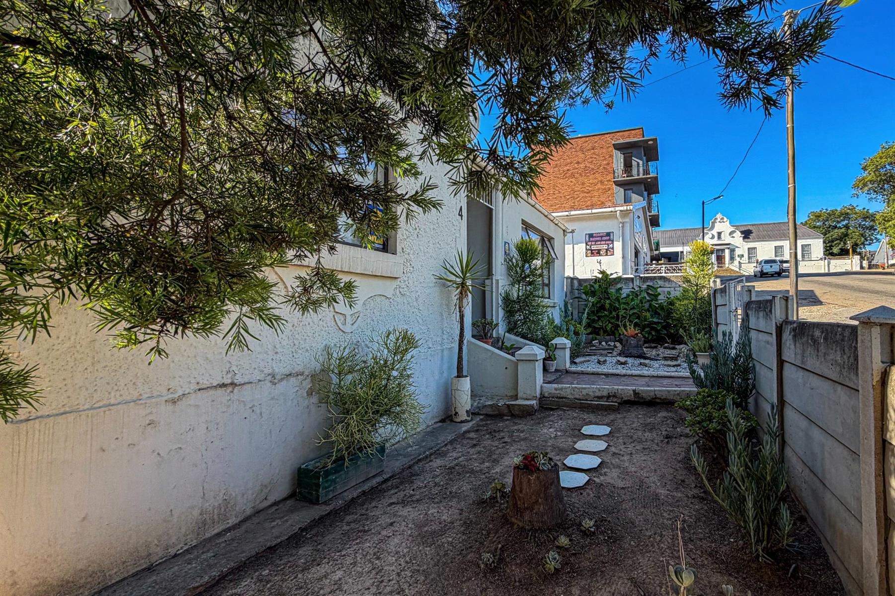 Three Bedroom Home with One Bedroom Flatlet | Listed by Danté Koen, eXp Realty