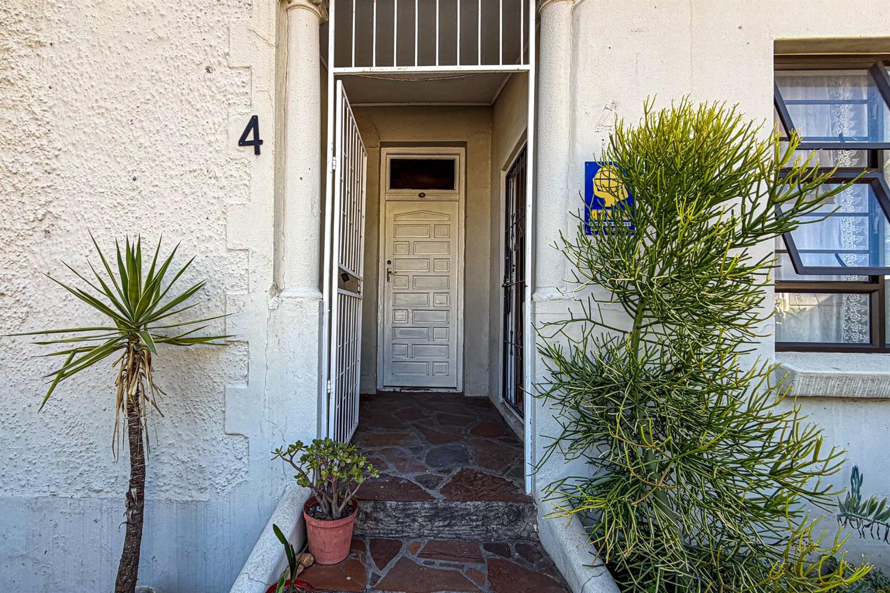 Three Bedroom Home with One Bedroom Flatlet | Listed by Danté Koen, eXp Realty