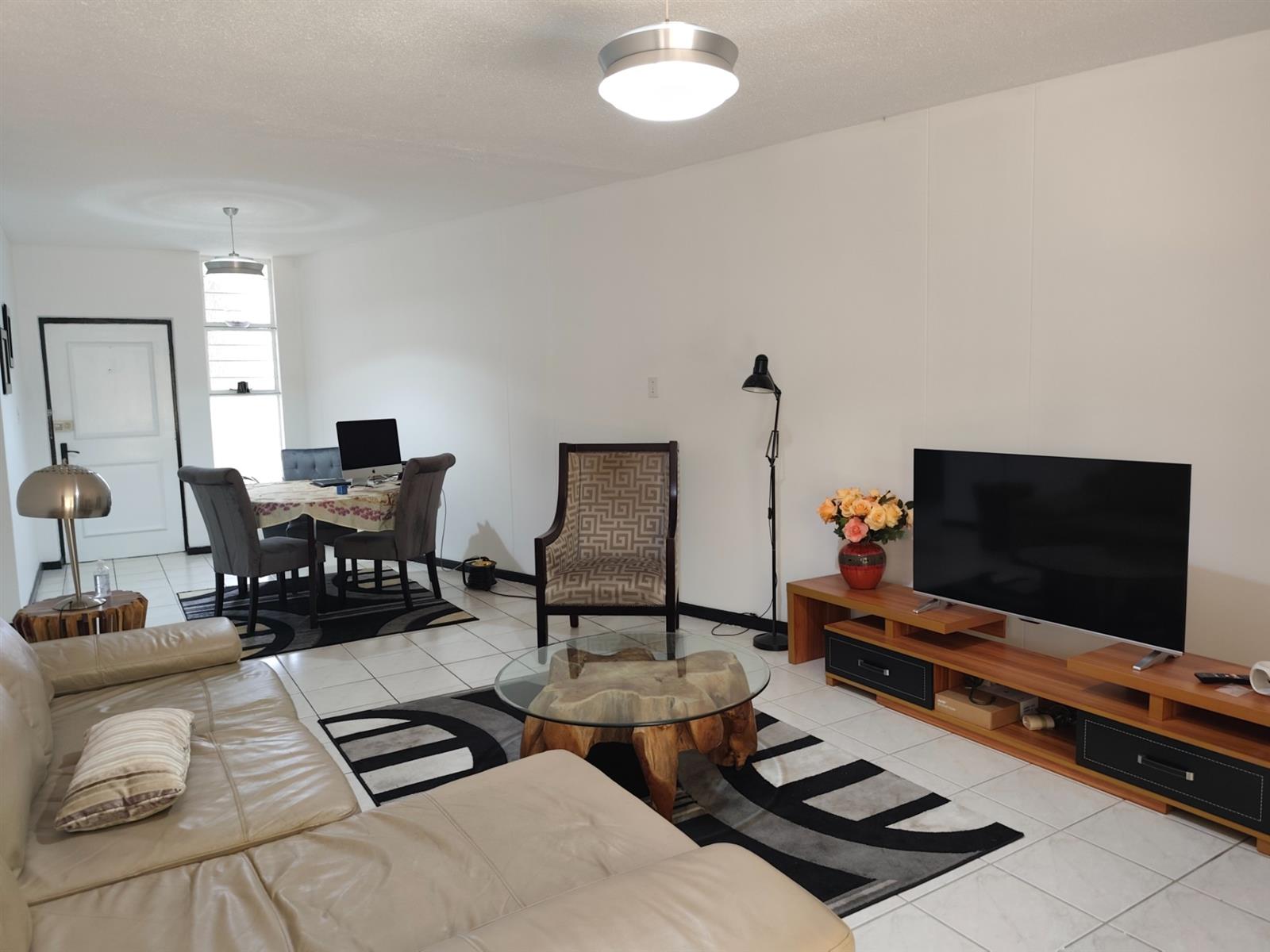 Apartment for rent in Sandton Central, Sandton, 116 m²