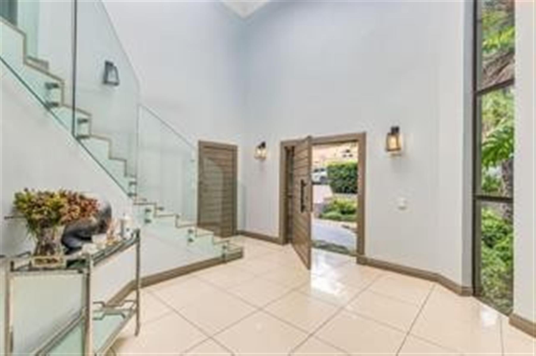 Refined Modern Living with Elegant Entertaining Spaces