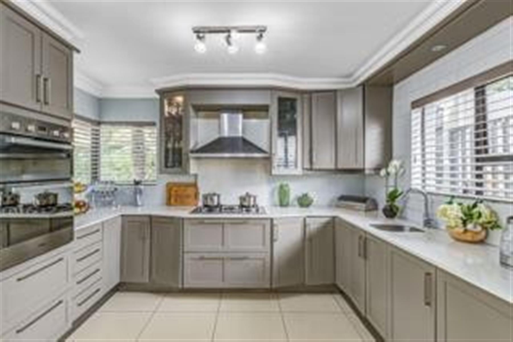 Refined Modern Living with Elegant Entertaining Spaces