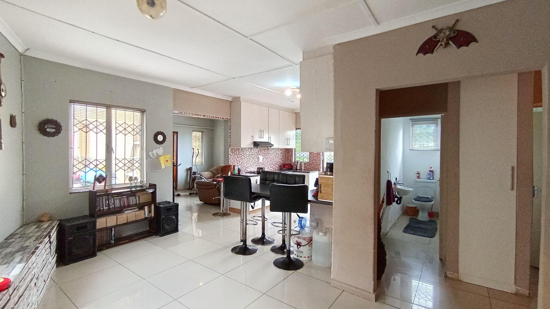 4-bedroom house for sale