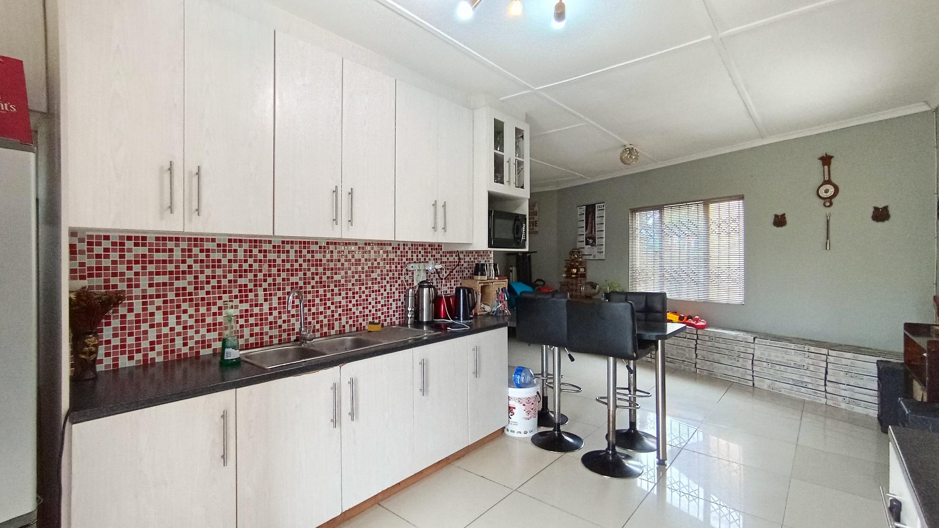 4-bedroom house for sale