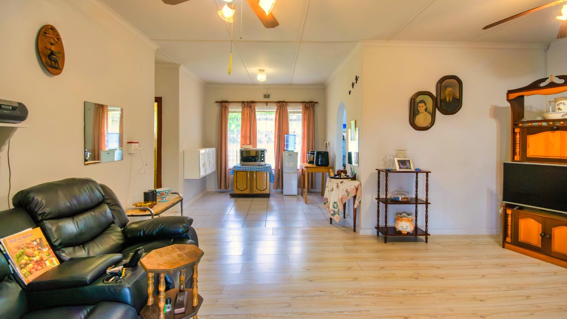 House For Sale in Oslo Beach, Port Shepstone, KwaZulu Natal