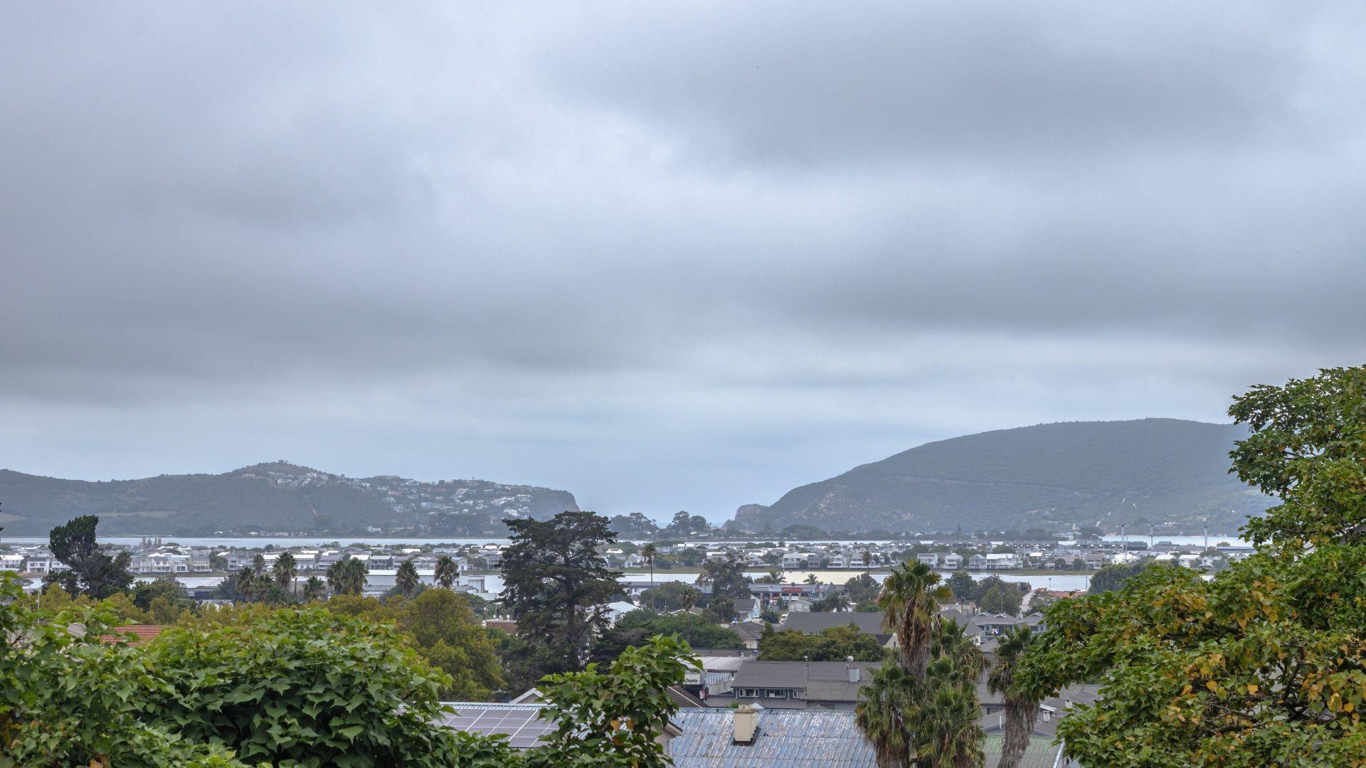 House For Sale in Upper Knysna Central