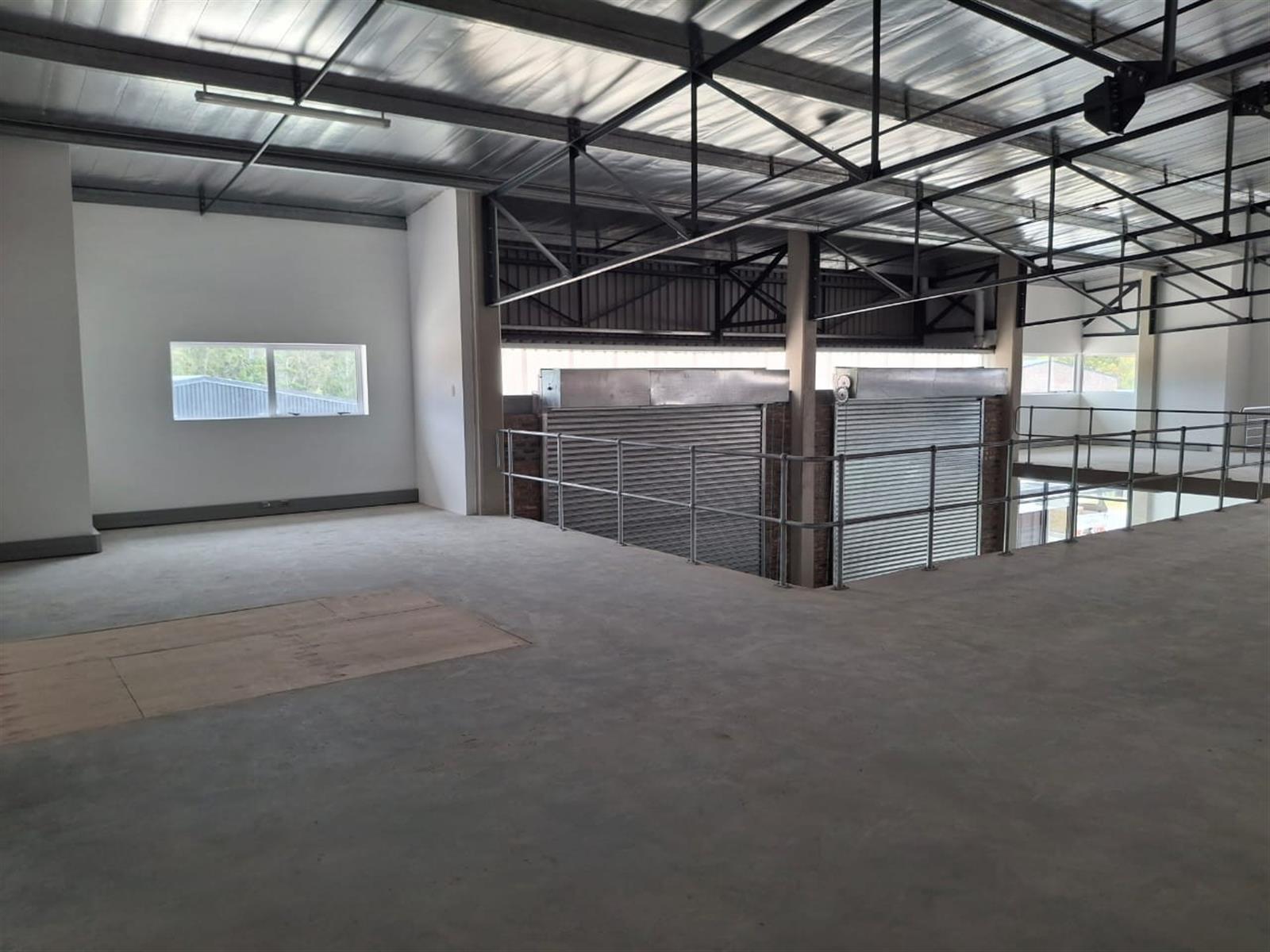 Warehouse for rent in Fairview, Port Elizabeth, 340 m²