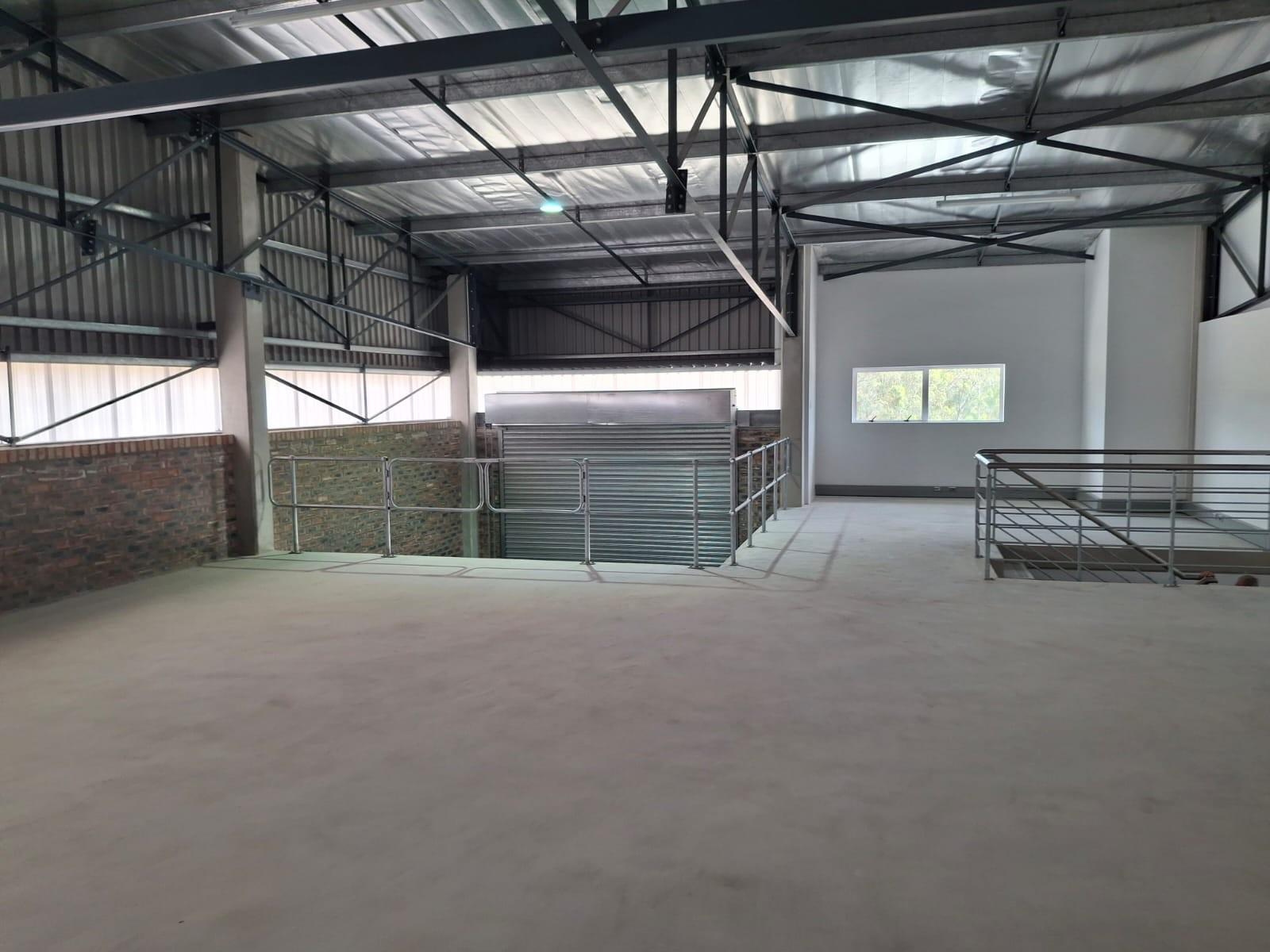 Warehouse for rent in Fairview, Port Elizabeth, 340 m²