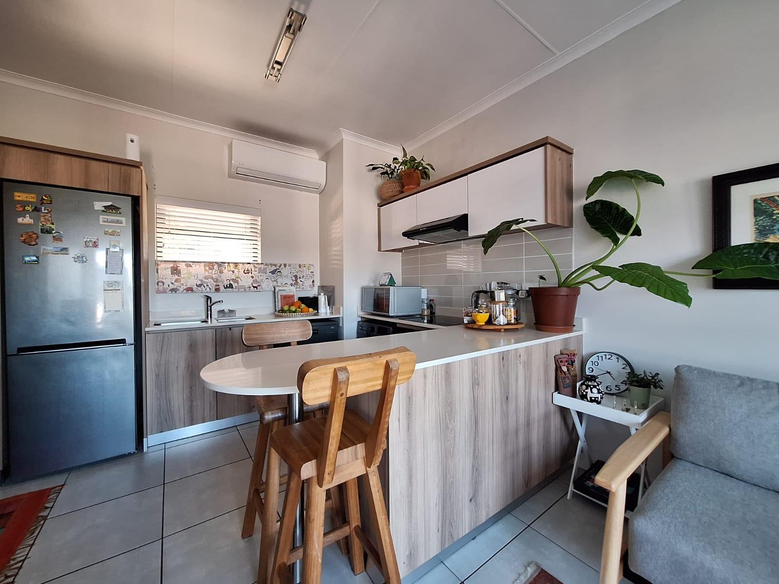 Apartment for rent in Ballito Central, Ballito, KwaZulu Natal, 57 m²