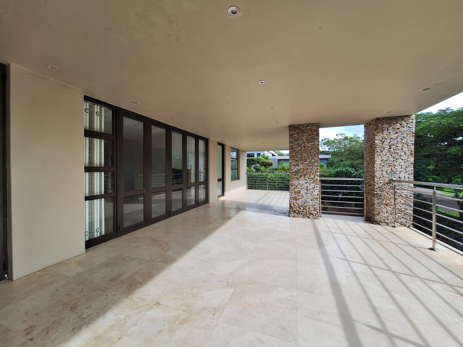 Exceptional Family Living in Brettenwood Coastal Estate