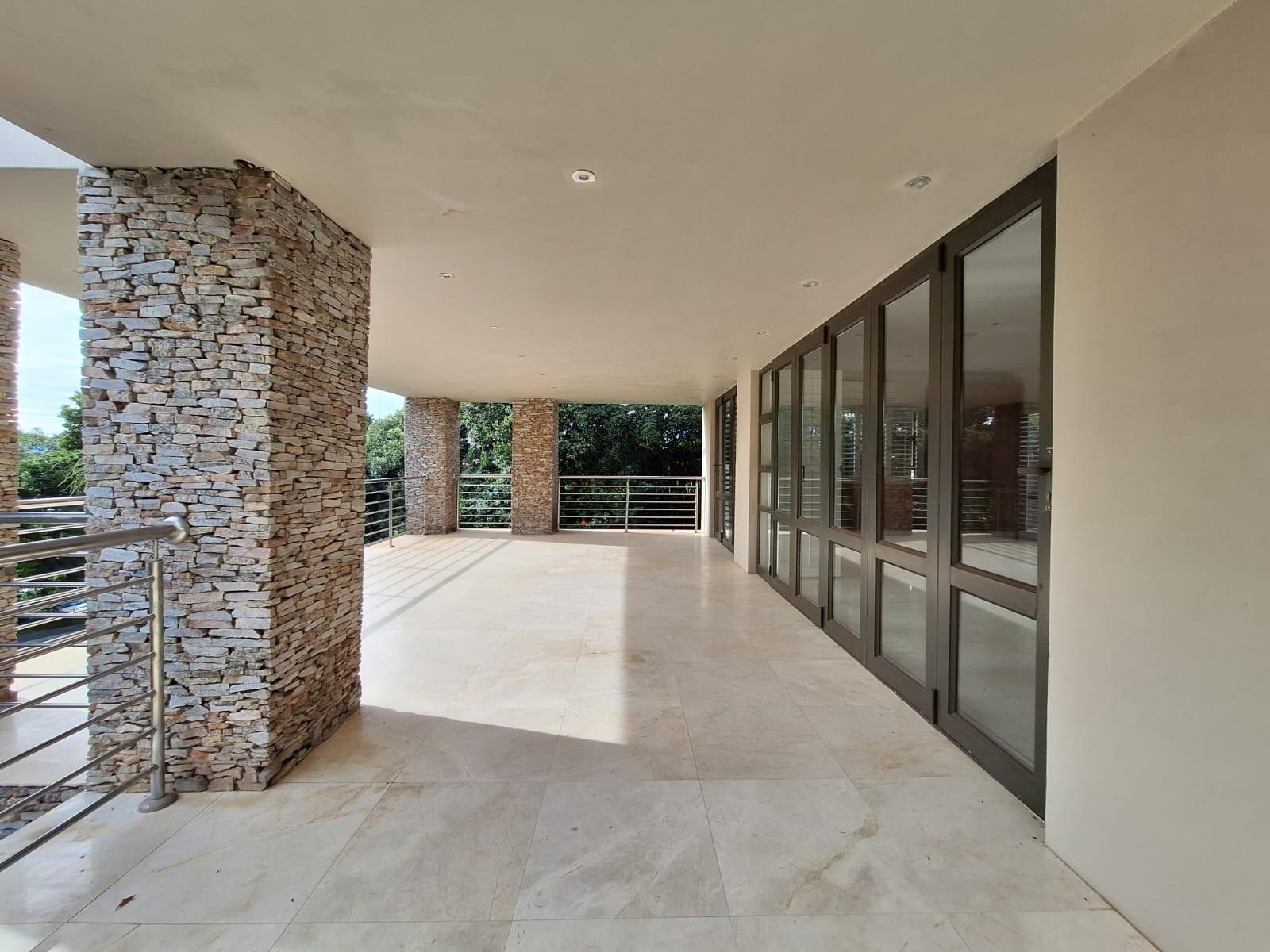 Exceptional Family Living in Brettenwood Coastal Estate