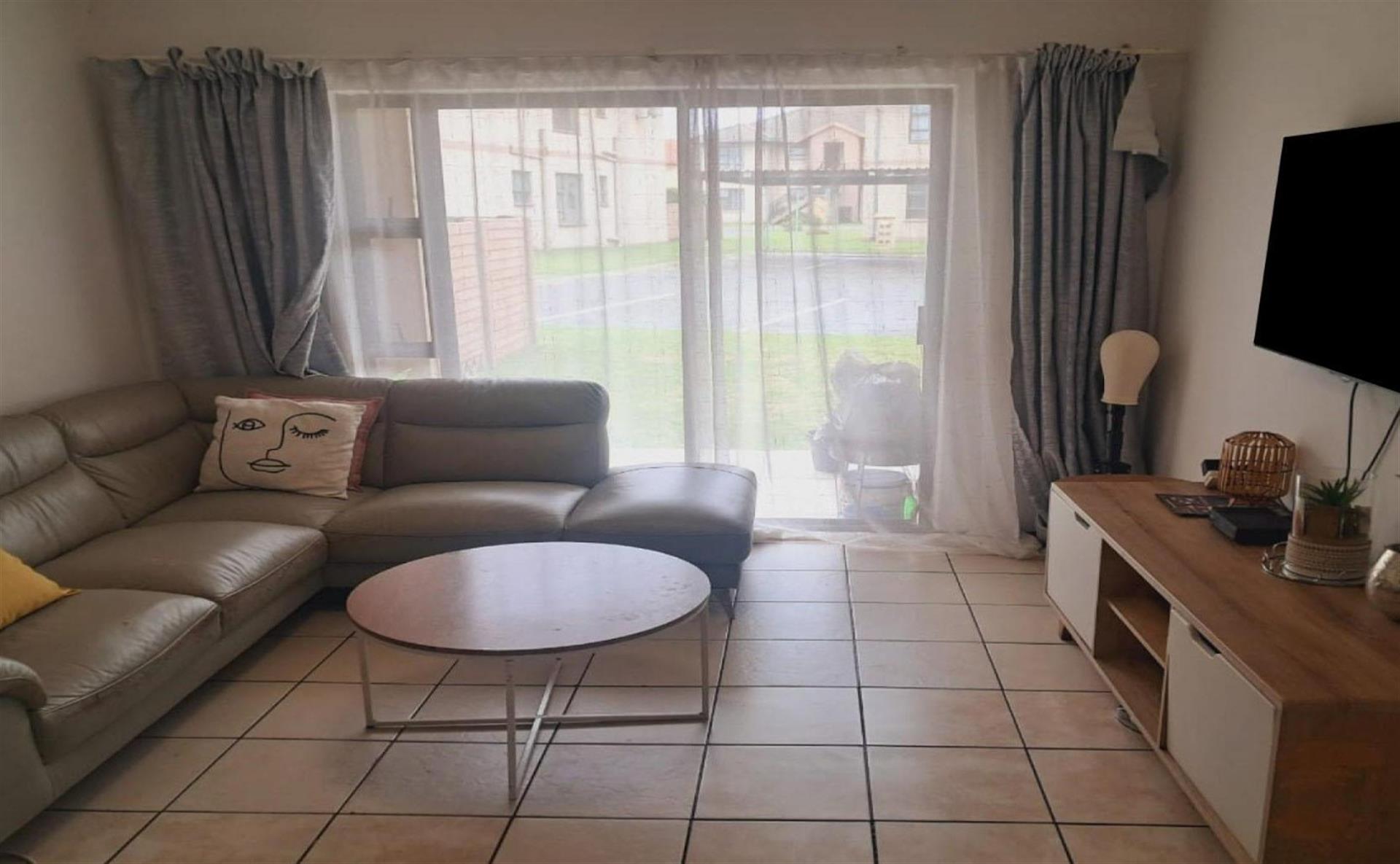 Apartment For Sale in Parkrand, Boksburg
