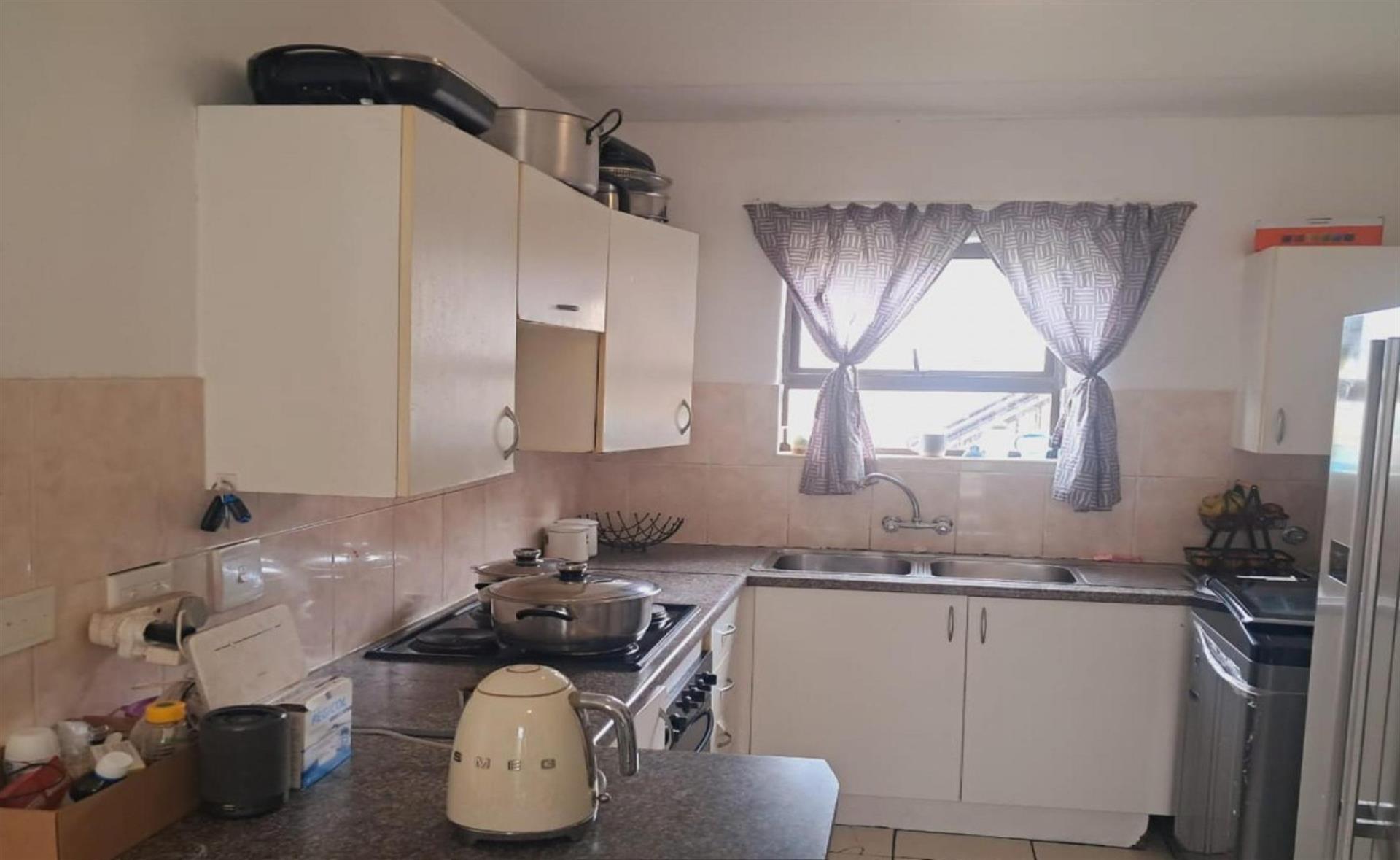 Apartment For Sale in Parkrand, Boksburg